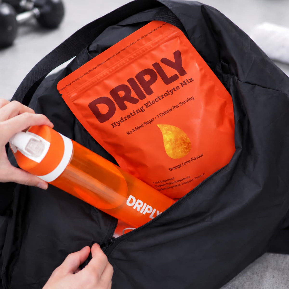 DRIPLY STARTER KIT: 30 PLICURI ELECTROLITI PREMIUM & BIDON 600 ML CU 25% REDUCERE